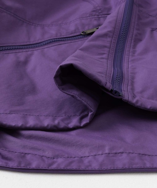 THE NORTH FACE(ザノースフェイス)の「THE NORTH FACE Short Compact Jacket(ナイロンジャケット・レディース・レッド系その他/パープル/ブラック・MEDIUM)」の18枚目の写真