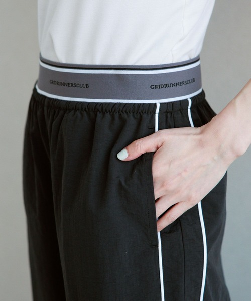 RAGEBLUE（レイジブルー）の「ウエストロゴ/サイドライントラックナイロンパンツ（スウェットパンツ・レディース・ブルー/ブラック/ホワイト・FREE）」の20枚目の写真