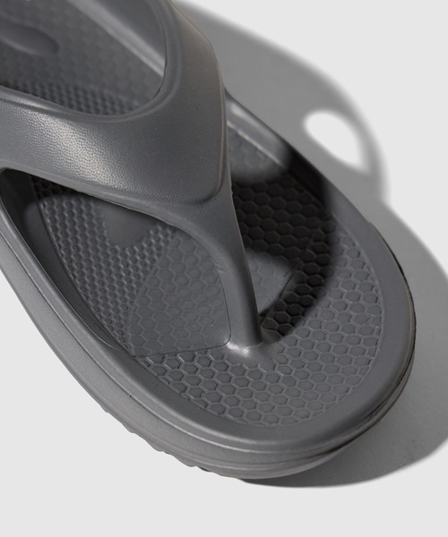 MEI（メイ）の「【 MEI / メイ 】 レディース トングサンダル TONG SANDAL（サンダル・レディース・ブラック/グレー/オフホワイト/オリーブドラブ・S/M/L）」の10枚目の写真