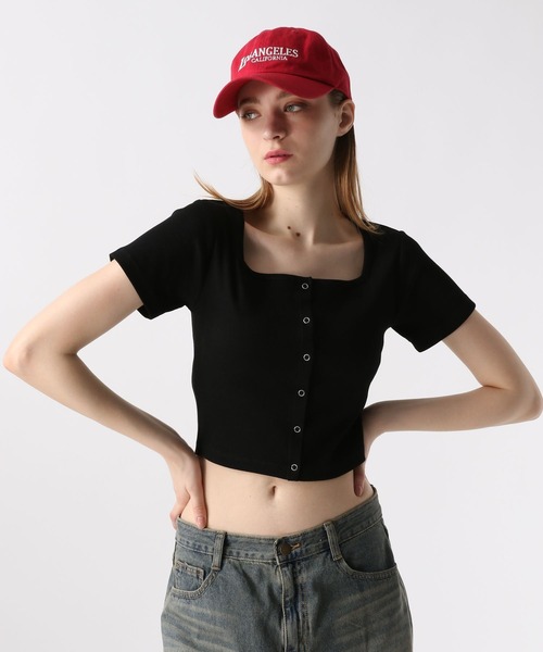 FOREVER 21(フォーエバー トゥエンティーワン)の「【2024SS】フロントボタンチビカーディガン(カーディガン/ボレロ・レディース・ブルー/オフホワイト/ブラック・MEDIUM/SMALL)」の21枚目の写真