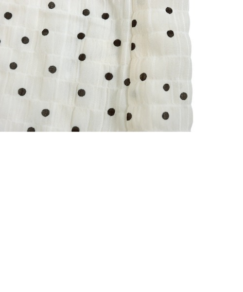 KOBE LETTUCE（コウベレタス）の「シワ加工ランダムドットパワショルトップス（シャツ/ブラウス・レディース・アイボリー/ブラック・M）」の11枚目の写真