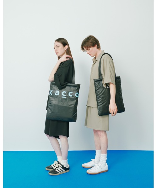 KACCO(カッコ)の「《ユニセックスアイテム》DRAPE WIDE SHORT PANTS / とろみワイドタックショーツ(その他パンツ・メンズ・カーキ/ブラック・LARGE/MEDIUM/SMALL)」の11枚目の写真