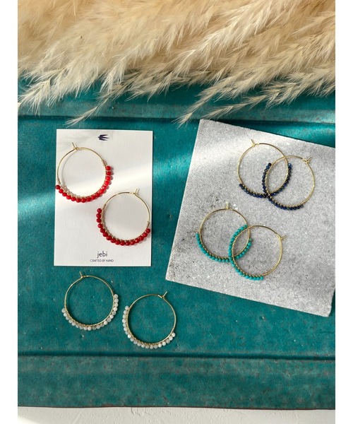tone(トーン)の「【jebi】14kgf カラフル天然石のフープピアス(MA)(ピアス(両耳用)・レディース・ネイビー/パープル/イエロー/オレンジ/レッド/ピンク/グリーン/ボルドー/ホワイト/ライトブルー/ブラック/その他/グレー/ターコイズブルー/ベージュ・FREE)」の1枚目の写真