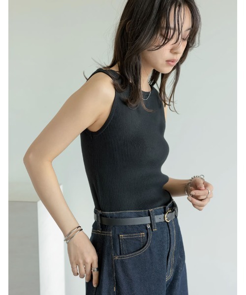 Re:EDIT（リエディ）の「[新色追加][涼感]レーヨンブレンドボートネックタンクトップ（タンクトップ・レディース・グレー/ホワイト/ブラック/ベージュ/ブラウン/カーキ/パープル・LARGE/MEDIUM）」の19枚目の写真