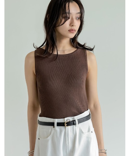 Re:EDIT（リエディ）の「[新色追加][涼感]レーヨンブレンドボートネックタンクトップ（タンクトップ・レディース・グレー/ホワイト/ブラック/ベージュ/ブラウン/カーキ/パープル・LARGE/MEDIUM）」の11枚目の写真