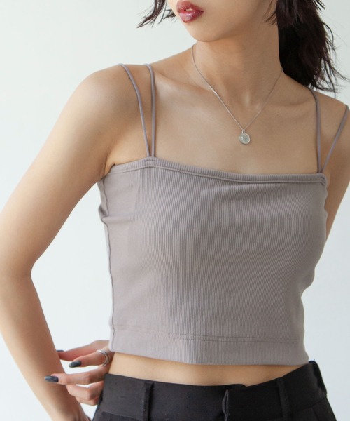 Chillfar（チルファー）の「カップ付き スクエアクロップ丈ダブルストラップドキャミソール（キャミソール・レディース・ブラック/ホワイト/オートミール/グレー/ブラウン/グレイッシュベージュ・FREE）」の7枚目の写真