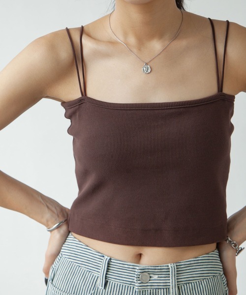 Chillfar（チルファー）の「カップ付き スクエアクロップ丈ダブルストラップドキャミソール（キャミソール・レディース・ブラック/ホワイト/オートミール/グレー/ブラウン/グレイッシュベージュ・FREE）」の18枚目の写真