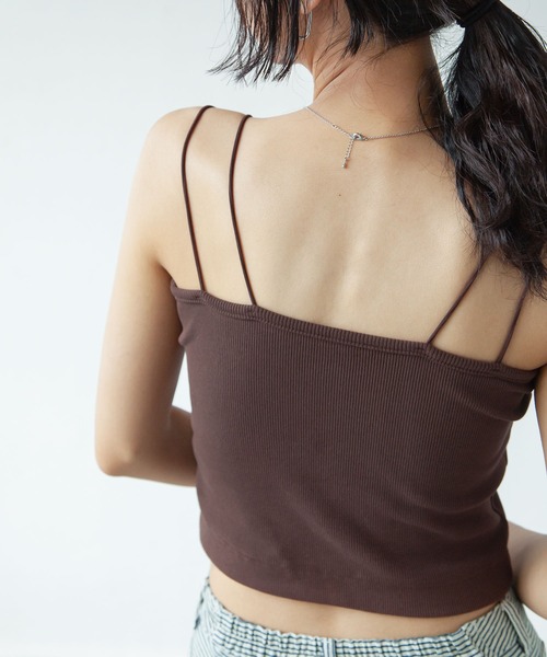 Chillfar（チルファー）の「カップ付き スクエアクロップ丈ダブルストラップドキャミソール（キャミソール・レディース・ブラック/ホワイト/オートミール/グレー/ブラウン/グレイッシュベージュ・FREE）」の22枚目の写真