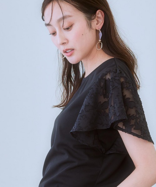 7days Life Styling(セブンデイズライフスタイリング)の「袖レース切替ブラウス見えトップス(Tシャツ/カットソー・レディース・オフホワイト/ブラック/ライトグレー・LL/M/L)」の17枚目の写真