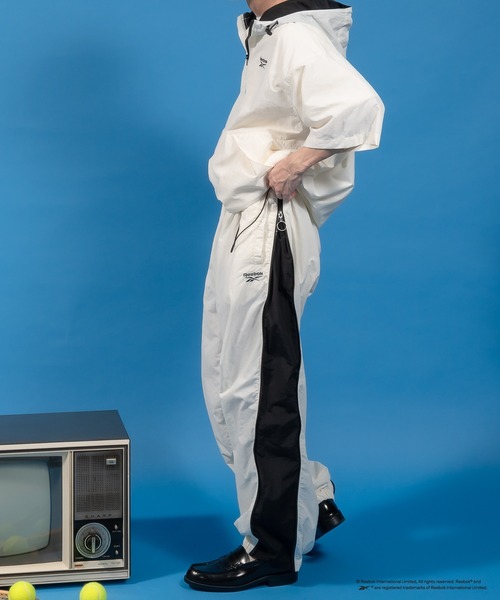 Perushu（ペルーシュ）の「Reebok／Perushu別注　配色切り替えナイロンアノラックプルオーバー（その他トップス・メンズ・オフホワイト/ブラック/カーキ/ネイビー・MEDIUM/LARGE）」の9枚目の写真