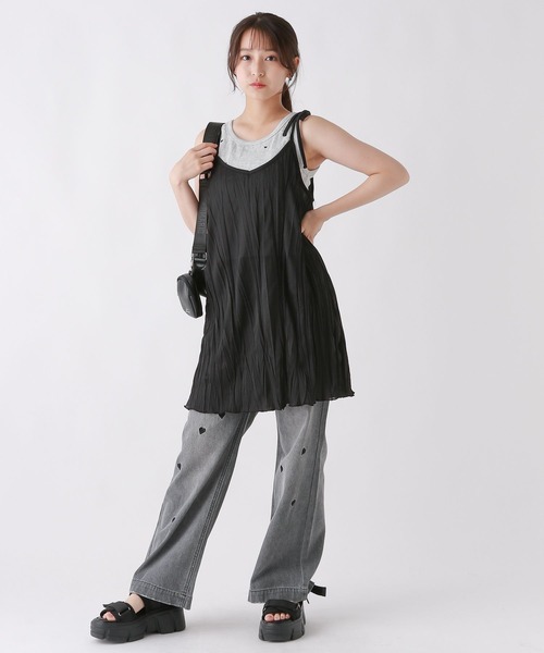 repipi armario（レピピ アルマリオ）の「ハート・リボン総柄デニム（デニムパンツ・キッズ・ブラック系1/ブラック系2/ブルー系1/ブルー系2・SMALL/MEDIUM/LARGE）」の9枚目の写真