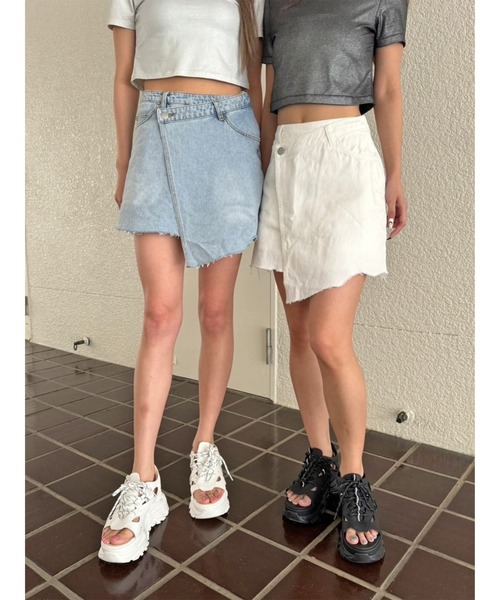 EGOIST（エゴイスト）の「ラップデニムミニスカート（スカート・レディース・ライトブルー/ホワイト・M/S）」の17枚目の写真