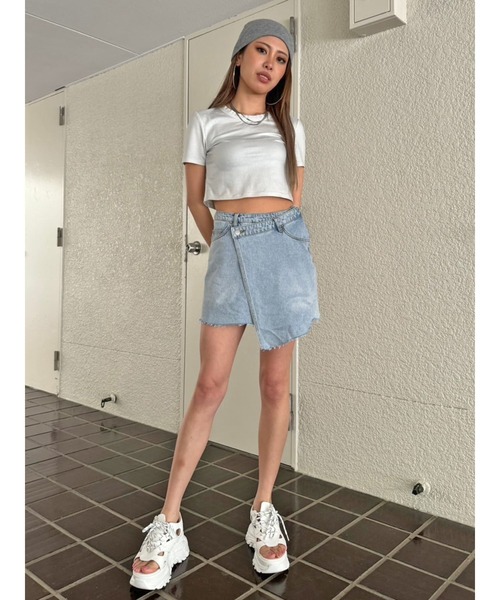 EGOIST（エゴイスト）の「ラップデニムミニスカート（スカート・レディース・ライトブルー/ホワイト・M/S）」の7枚目の写真