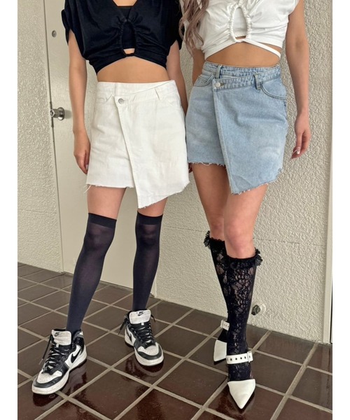 EGOIST（エゴイスト）の「ラップデニムミニスカート（スカート・レディース・ライトブルー/ホワイト・M/S）」の4枚目の写真