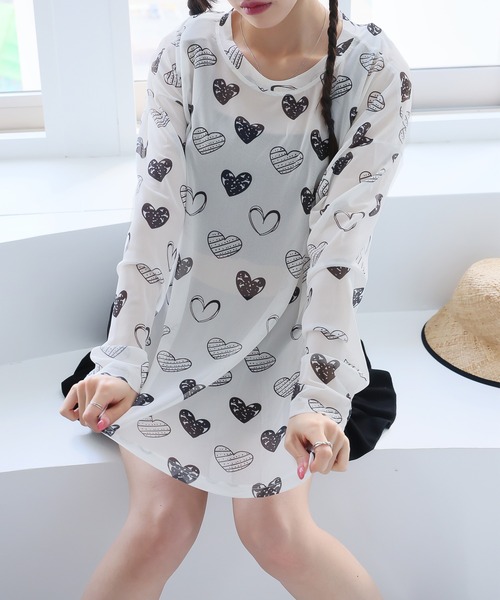 Girly Doll(ガーリードール)の「デザインプリントシアートップス(その他トップス・レディース・ホワイト/ピンク/レッド/ライトパープル/ブルー・F)」の1枚目の写真
