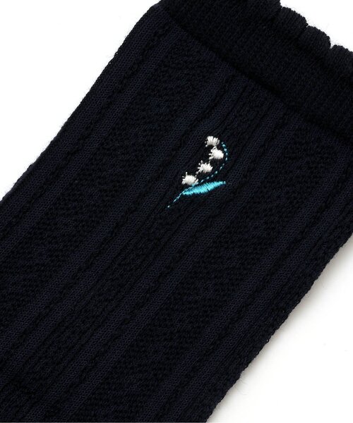 apres les cours(アプレレクール)の「お花刺繍ハイソックス(ソックス/靴下・キッズ・アイボリー/ネイビー・12/15 /18/21)」の3枚目の写真