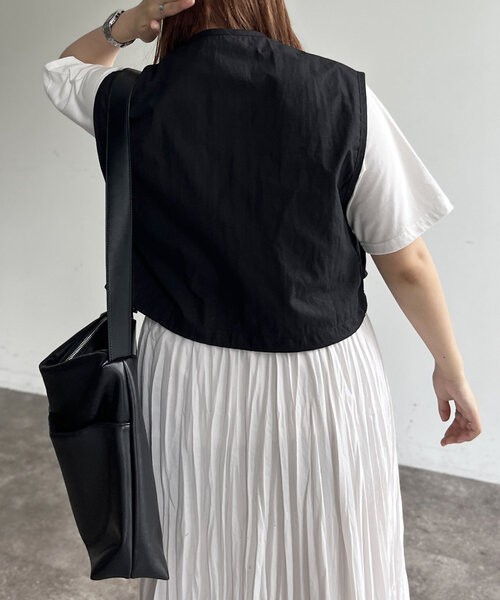 CPCM(シーピーシーエム)の「NCポケットベスト(ベスト・レディース・ブルー/アイボリー/ブラック・FREE)」の7枚目の写真