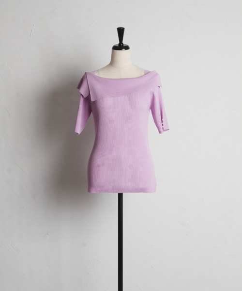 tocco closet(トッコ クローゼット)の「接触冷感♪袖口パール付きアシメオフショルリブニットプルオーバー(ニット/セーター・レディース・オフホワイト/ラベンダー/ピンク・M)」の5枚目の写真