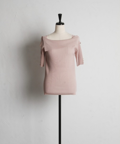 tocco closet(トッコ クローゼット)の「接触冷感♪袖口パール付きアシメオフショルリブニットプルオーバー(ニット/セーター・レディース・オフホワイト/ラベンダー/ピンク・M)」の4枚目の写真