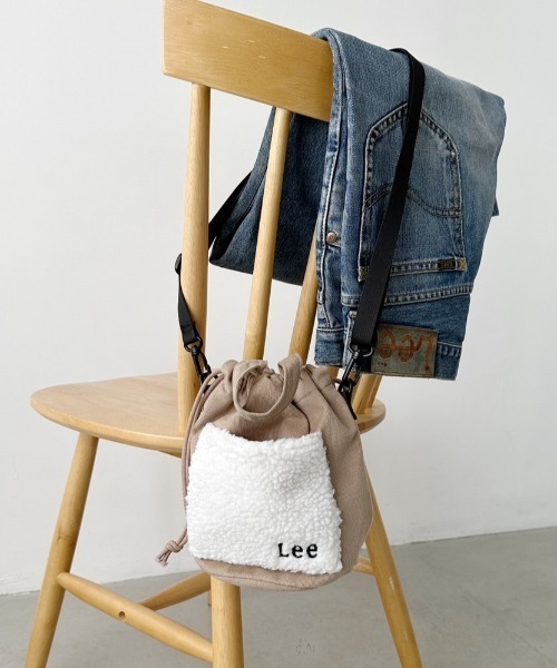 Lee（リー）の「Lee/リー　ボアポケット×コーデュロイ　2WAY　ミニトート　ショルダー（ショルダーバッグ・レディース・ブラック/ベージュ/ネイビー・FREE）」の4枚目の写真