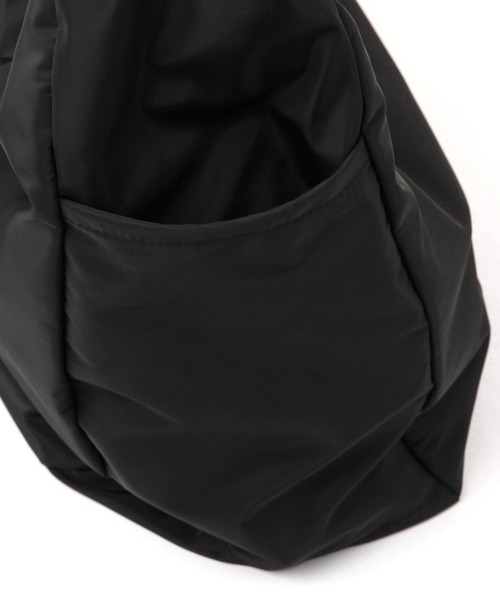 3.3 Field Trip （3.3フィールドトリップ）の「3.3 Field Trip／ナイロンバッグ（ショルダーバッグ・メンズ・ブラック/グレー・FREE）」の7枚目の写真