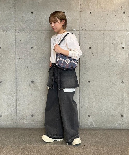 PENDLETON（ペンドルトン）の「【PENDLETON】PADDED MOON SHOULDER BAG（ショルダーバッグ・レディース・チャコールグレー/グレー・FREE）」の17枚目の写真