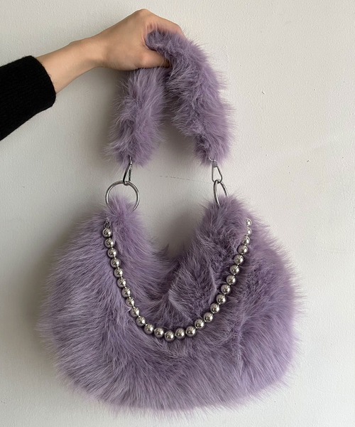 Jewelobe(ジュエローブ)の「ダブルストラップラウンドフェイクファーバッグ(クラッチバッグ・レディース・ブラック/パープル/ベージュ・FREE)」の3枚目の写真
