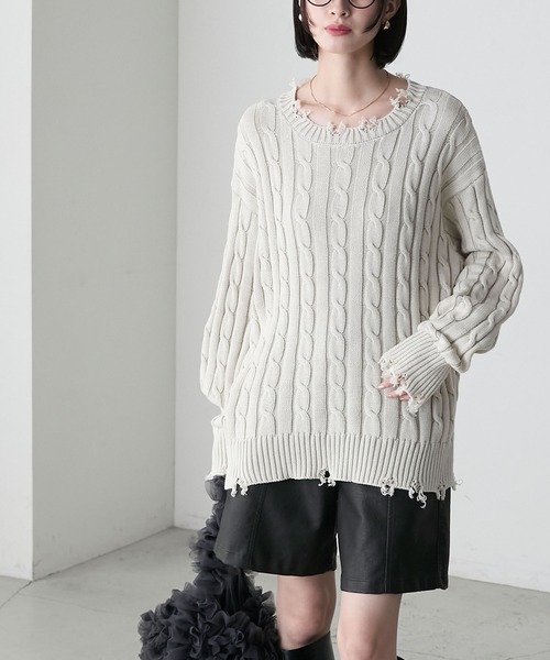 forksy.（フォルクシー）の「【forksy.】ストーンウォッシュ加工レトロケーブルニット（ニット/セーター・レディース・ラベンダー/ベージュ/グレー・FREE）」の2枚目の写真