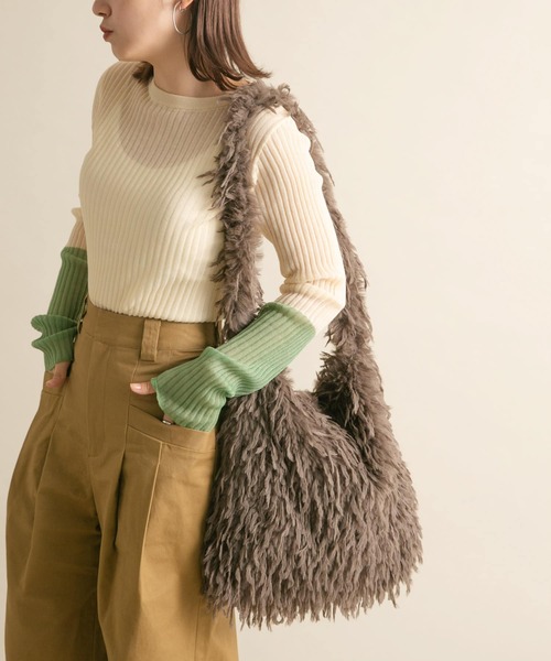 KBF(ケイビーエフ)の「ファービッグBAG(ショルダーバッグ・レディース・アイボリー/ブラウン・ONE)」の5枚目の写真