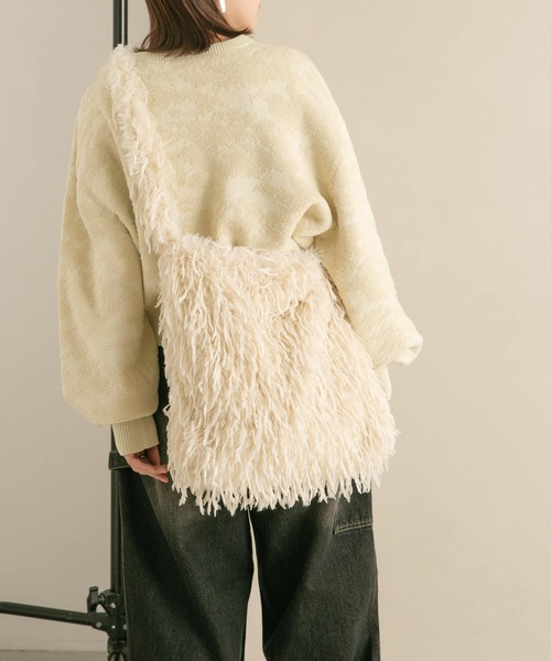 KBF(ケイビーエフ)の「ファービッグBAG(ショルダーバッグ・レディース・アイボリー/ブラウン・ONE)」の15枚目の写真