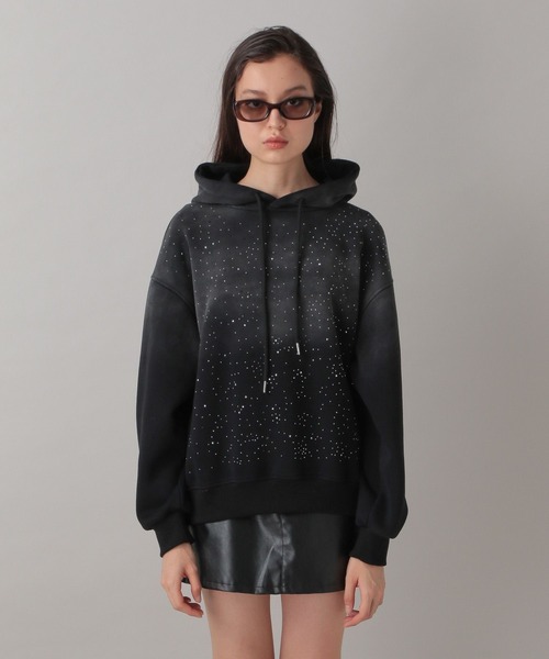 FOREVER 21（フォーエバー トゥエンティーワン）の「【2024FW】ビジューヴィンテージライクフーディー（パーカー・レディース・ブラック・FREE）」の6枚目の写真