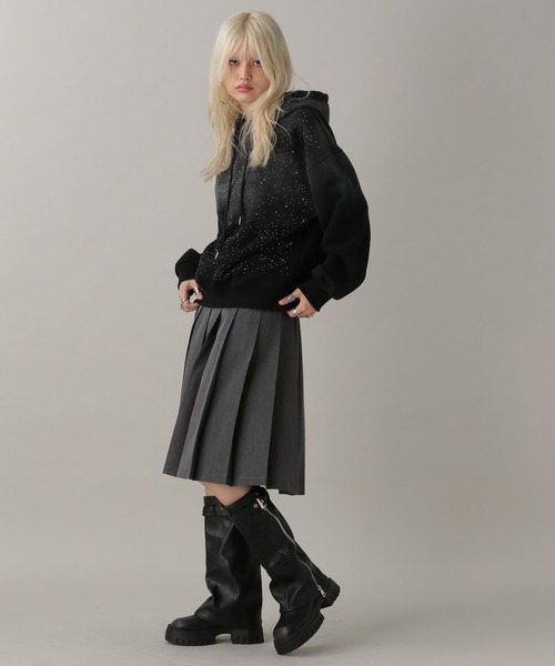 FOREVER 21（フォーエバー トゥエンティーワン）の「【2024FW】ビジューヴィンテージライクフーディー（パーカー・レディース・ブラック・FREE）」の15枚目の写真