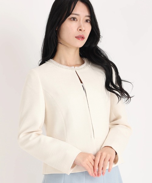 襟ぐりビジュー付ツイードジャケット（ノーカラージャケット）｜STRAWBERRY-FIELDS（ストロベリーフィールズ）