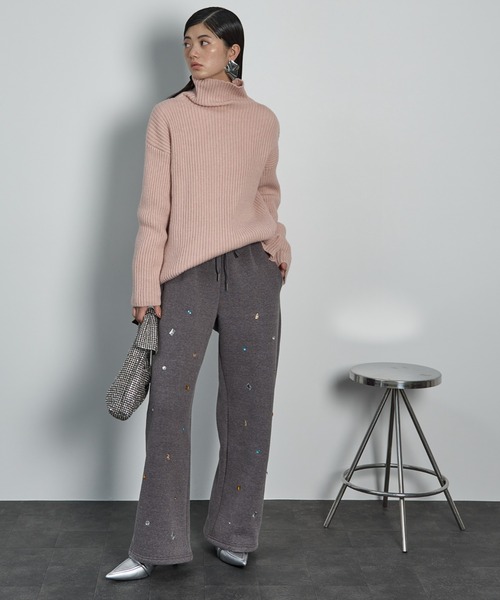 THE YOn（ザヨン）の「ビジュースウェットイージーパンツ（スウェットパンツ・レディース・グレー/チャコールグレー・FREE）」の15枚目の写真