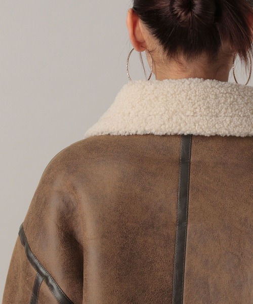 FOREVER 21（フォーエバー トゥエンティーワン）の「【2024FW】ビックムートンジャケット（ムートンコート・レディース・ブラック/ブラウン・FREE）」の4枚目の写真