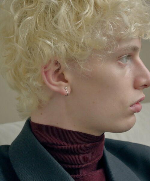 and cloud（アンドクラウド）の「Pearl Earring S / Single（イヤリング・レディース・シルバー・FREE）」の5枚目の写真