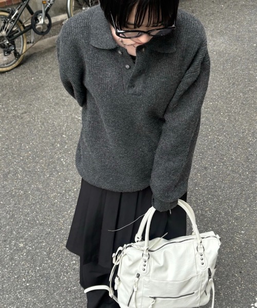 OUAT / ブラック リブ編み 長袖ニットポロシャツ OUAT / ブラック リブ編み 長袖ニットポロシャツ OUAT / ブラック リブ