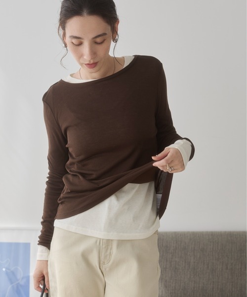 ANGIE(アンジー)の「ボートネック 長袖 シアートップス / 秋服(Tシャツ/カットソー・レディース・ベージュ/オフホワイト/チャコールグレー/ブラック/サックスブルー/ライトピンク/ライトイエロー/ライトグレー/ブラウン/ホワイト系その他2/ホワイト系その他・FREE)」の7枚目の写真