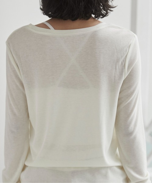 ANGIE(アンジー)の「ボートネック 長袖 シアートップス / 秋服(Tシャツ/カットソー・レディース・ベージュ/オフホワイト/チャコールグレー/ブラック/サックスブルー/ライトピンク/ライトイエロー/ライトグレー/ブラウン/ホワイト系その他2/ホワイト系その他・FREE)」の16枚目の写真