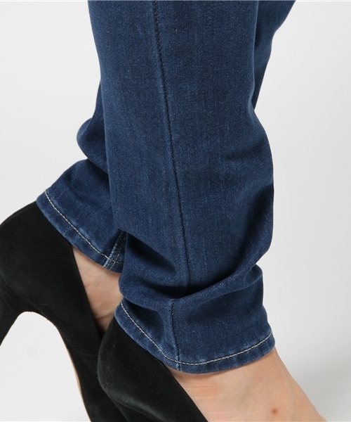 Levi's（リーバイス）の「711-アジアンスキニー/ミッドカラー/11.9oz ストレッチデニム/ダブルステッチ（デニムパンツ・レディース・インディゴブルー・24inch/27inch/26inch/23inch/25inch/28inch）」の13枚目の写真