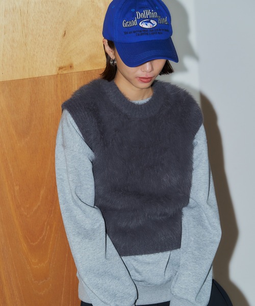 LIENCOEUR（リアンクール）の「シャギーニットベスト（ベスト・レディース・チャコールグレー/ベージュ/カーキ/ブラック/ホワイト・FREE）」の4枚目の写真