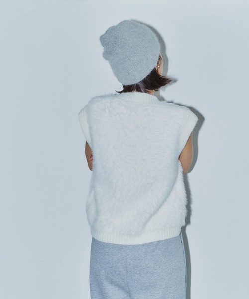 LIENCOEUR（リアンクール）の「シャギーニットベスト（ベスト・レディース・チャコールグレー/ベージュ/カーキ/ブラック/ホワイト・FREE）」の15枚目の写真