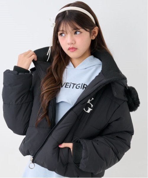 by LOVEiT(バイラビット)の「エコ2WAYジャケット(ブルゾン・キッズ・オフホワイト/ブラック・160cm/140cm/150cm/130cm/120cm)」の2枚目の写真