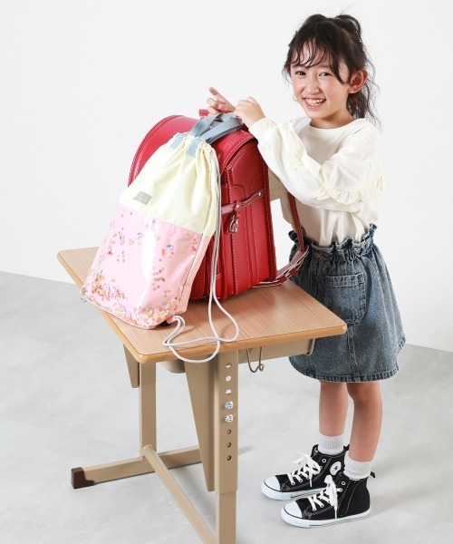 きらきら ランドセルの上から背負える ナップサック（バック