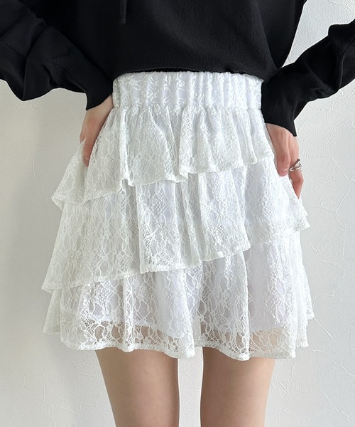 mily bilet（ミウィビレット）の「【mily bilet】夏 のマストハブ！ふんわりフリルが大人可愛い。レース使い3段ティアードスカパン（ミニ）（スカート・レディース・ブラック/ホワイト・X-LARGE/SMALL/MEDIUM/LARGE）」の3枚目の写真