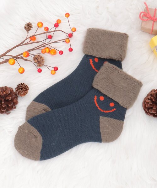 LBC（エルビーシー）の「裏起毛ソックス スマイリー（ソックス/靴下・レディース・ホワイト/セージグリーン/イエロー・FREE）」の2枚目の写真