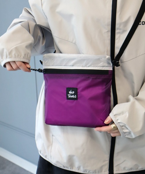 WILD THINGS（ワイルドシングス）の「【WILD THINGS/ワイルドシングス】CORDURA fabric サコッシュ ショルダーバッグ（ショルダーバッグ・メンズ・パープル系/ブラック/ブルー系/グリーン系・FREE）」の4枚目の写真