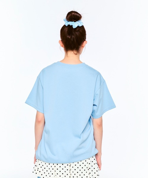 FEKETE（フェケテ）の「LETTERING TEE / レタリンググラフィックTシャツ（Tシャツ/カットソー・レディース・ブラック/ライトブルー・SMALL/MEDIUM/LARGE）」の12枚目の写真