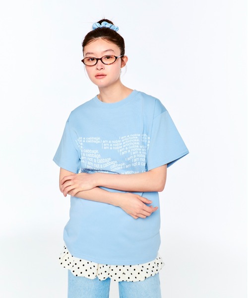 FEKETE（フェケテ）の「LETTERING TEE / レタリンググラフィックTシャツ（Tシャツ/カットソー・レディース・ブラック/ライトブルー・SMALL/MEDIUM/LARGE）」の10枚目の写真