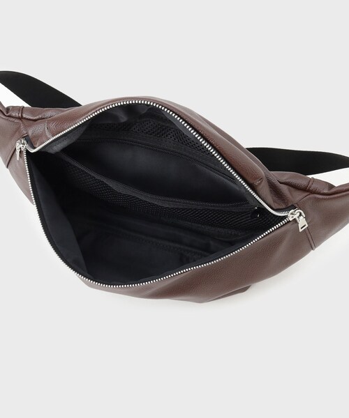 tk.TAKEO KIKUCHI（ティーケータケオキクチ）の「◆BIGウエストバッグ（ボディバッグ/ウエストポーチ・メンズ・ブラック/ダークブラウン/ネイビー・00）」の20枚目の写真